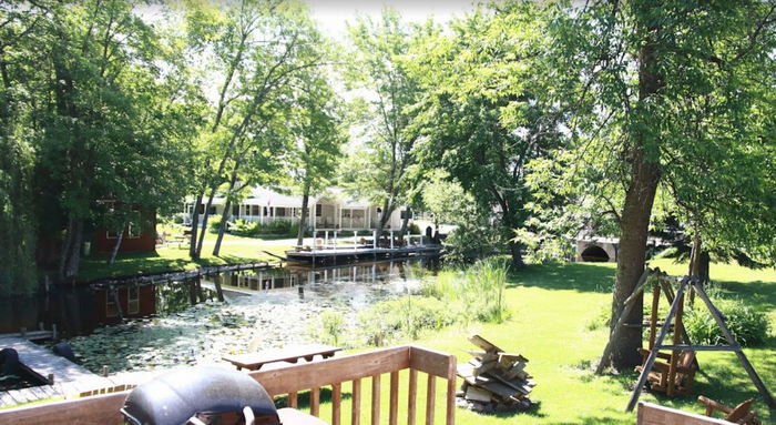 Gordons Resort (Gordons Motel) - From Web Listing (newer photo)